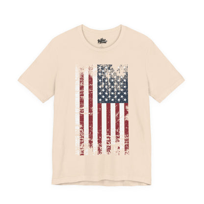 Distressed American Flag T-Shirt — Vintage USA Patriotic Tee