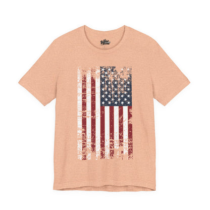 Distressed American Flag T-Shirt — Vintage USA Patriotic Tee