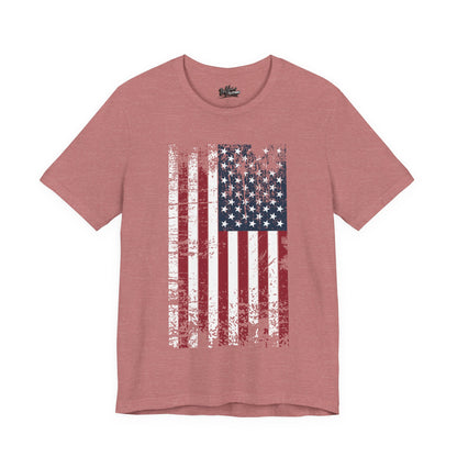 Distressed American Flag T-Shirt — Vintage USA Patriotic Tee
